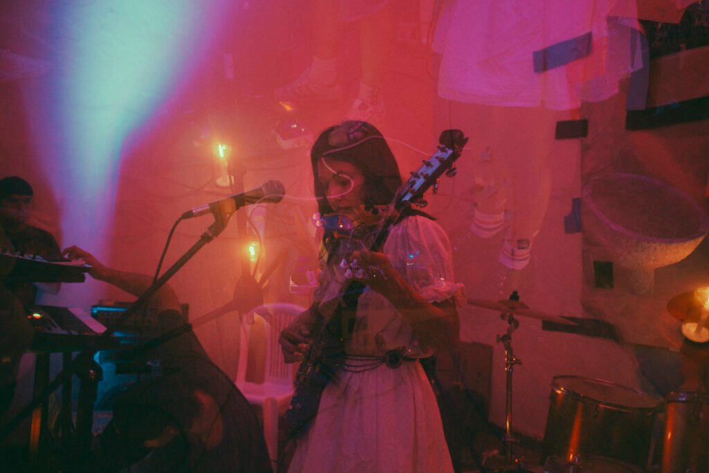 Florazar presenta “La Tensión Entre”