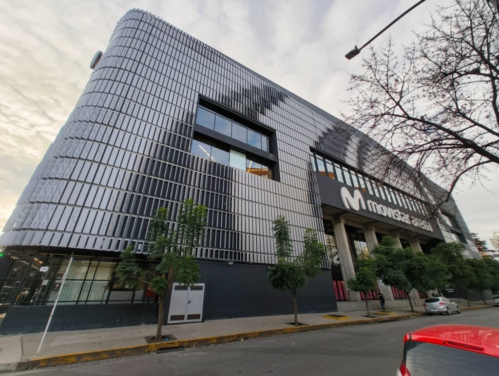 Monopolio de Shows: Live Nation es nuevo socio mayoritario de Movistar Arena